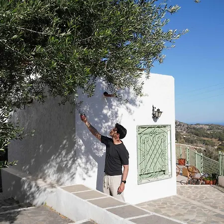 Thetidas - Panoramic Village View Villa