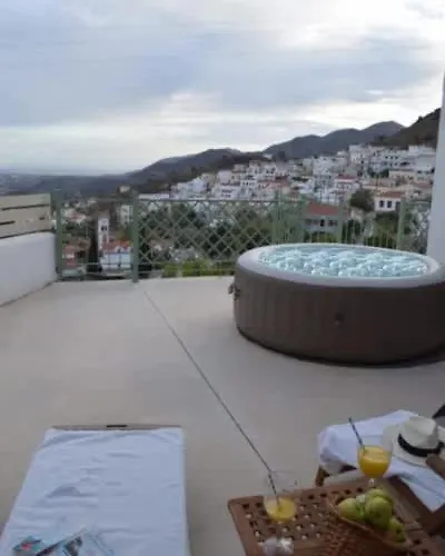 Thetidas - Panoramic Village View Villa