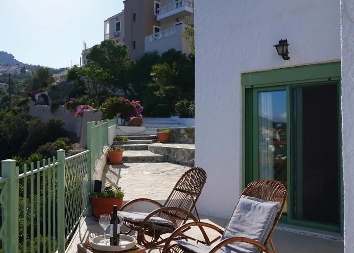 Thetidas - Panoramic Village View Apérion